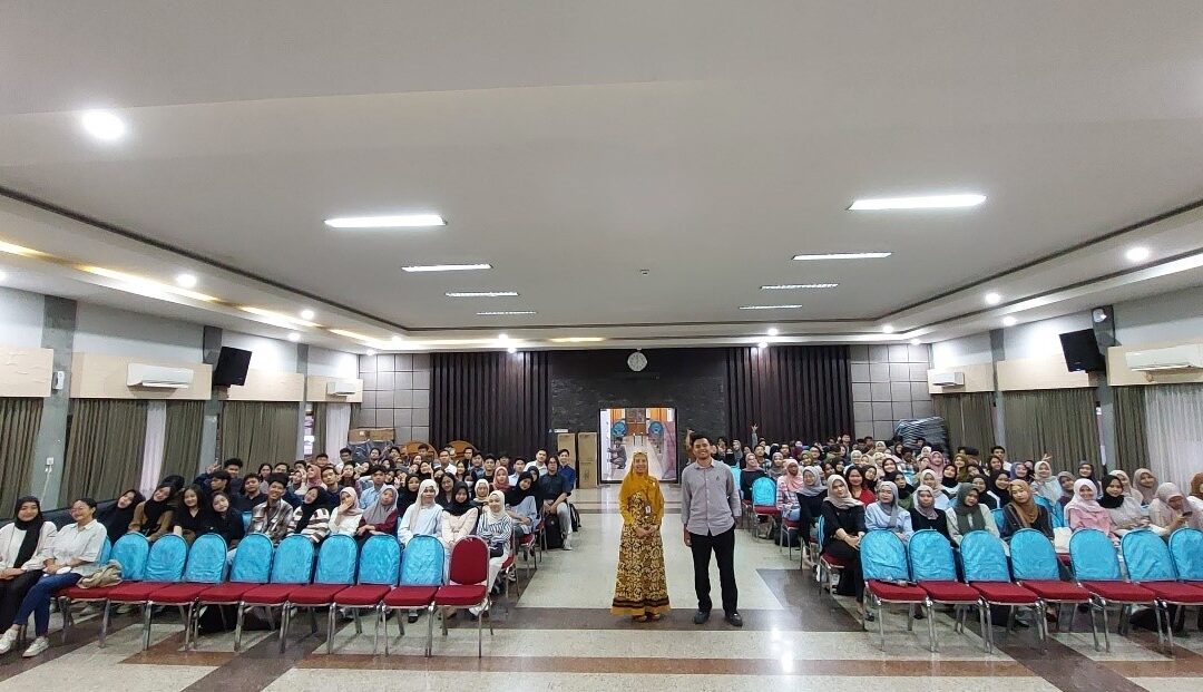 Partisipasi Profesional Perusahaan Swasta Nasional dalam Mata Kuliah Manajemen Stratejik Prodi S1 Manajemen guna Mendukung SDG-s 4 dan SDG-s 10